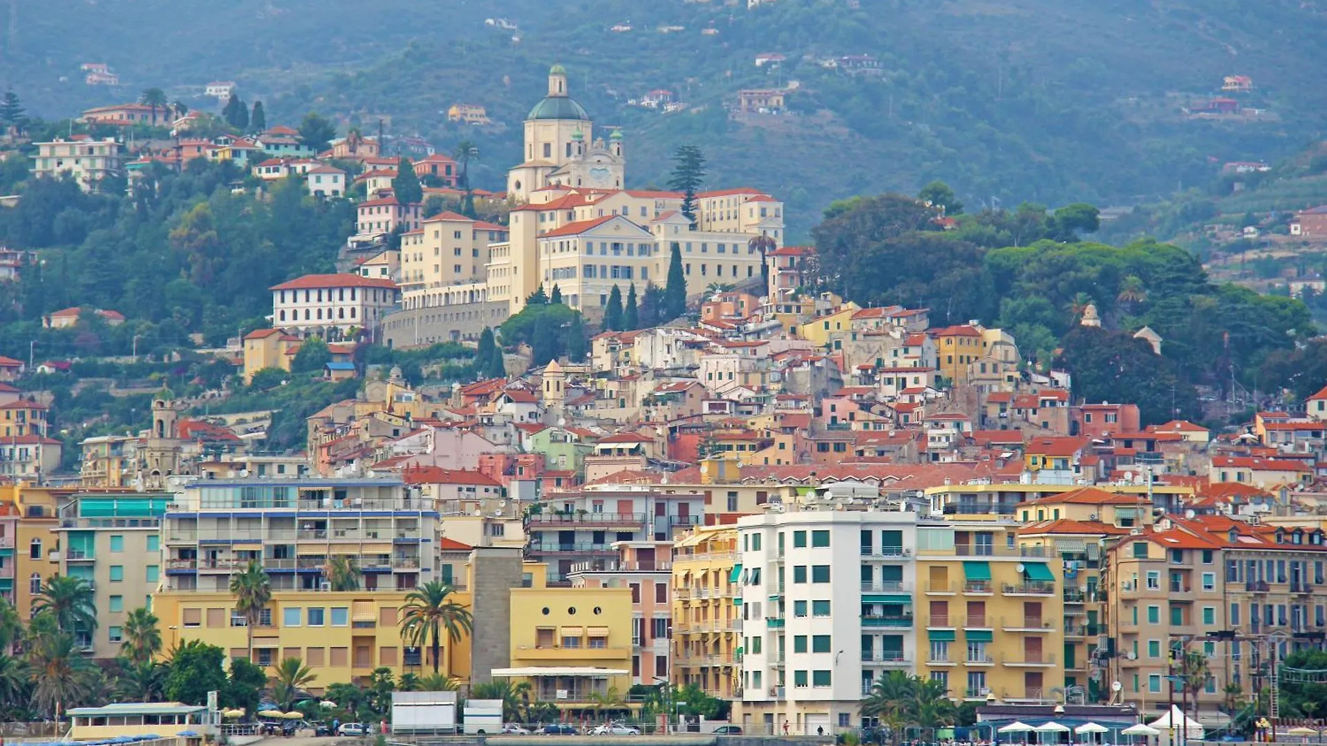 Apartment Casa Lucia - Happy Rentals Sanremo Italy